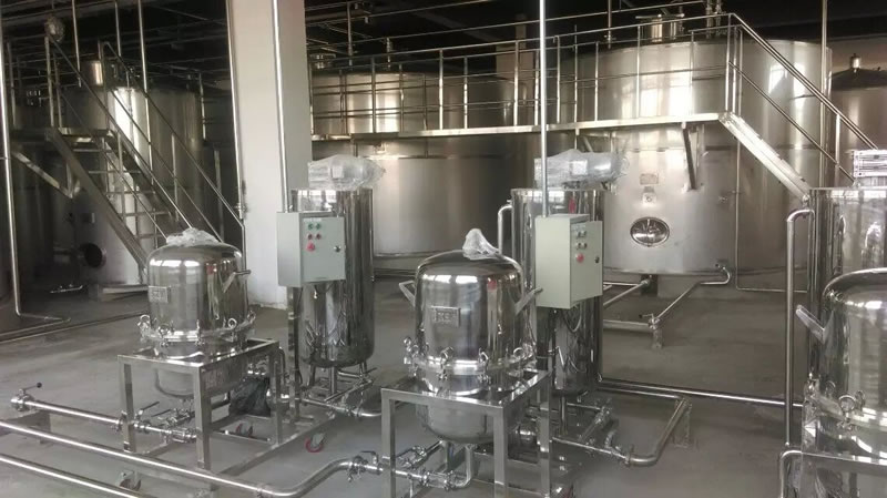 硅藻土過濾器系統(tǒng).jpg 硅藻土過濾器系統(tǒng).jpg